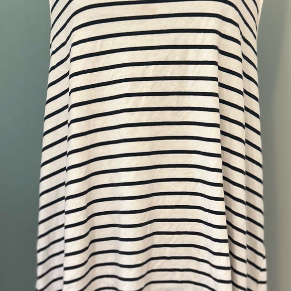 GAP HIGH LOW TANK TOP - Picture 3 of 9